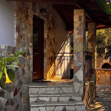 فيلة Gaia Navarino Korifásion