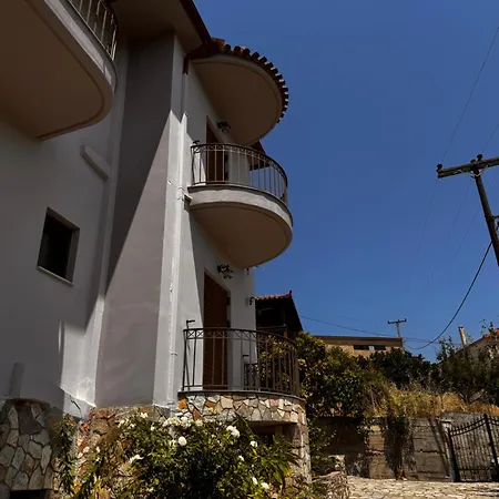 Gaia Navarino فيلة Korifásion