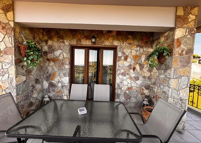 Gaia Navarino Villa *